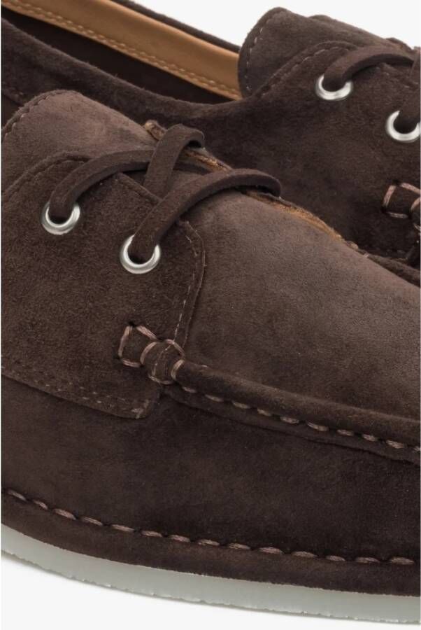 Estro Donkerbruine Loafers van Velours in Nautische Stijl met Vetersluiting