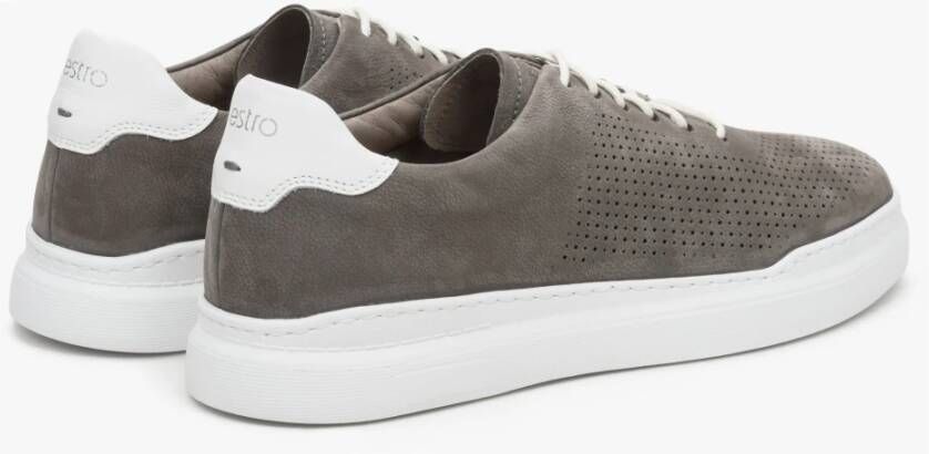 Estro Grijze Nubuck Low-Top Sneakers voor de Zomer Gray Heren