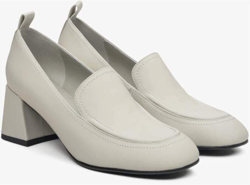 Estro Dames Loafers met Hak in Licht Beige Er00113589 Beige Dames