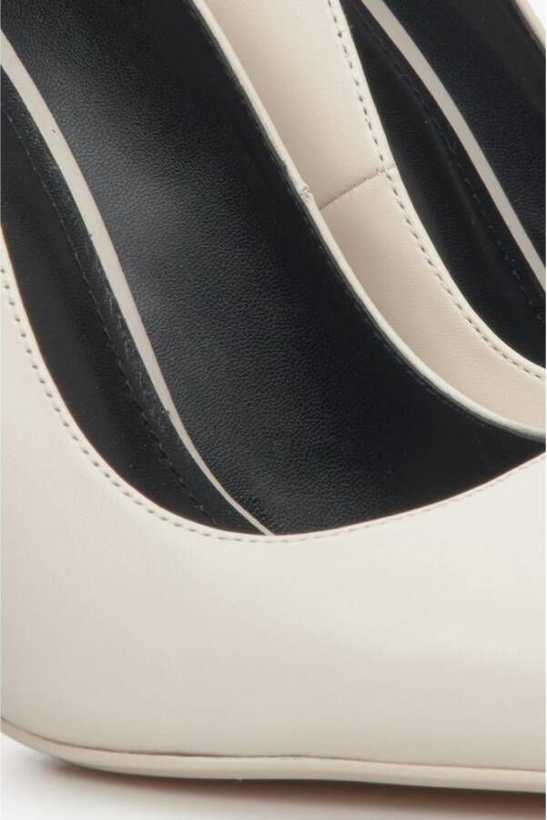 Estro Dames Licht Beige Leren Pumps Met Puntige Neus Er00112676 Beige Dames