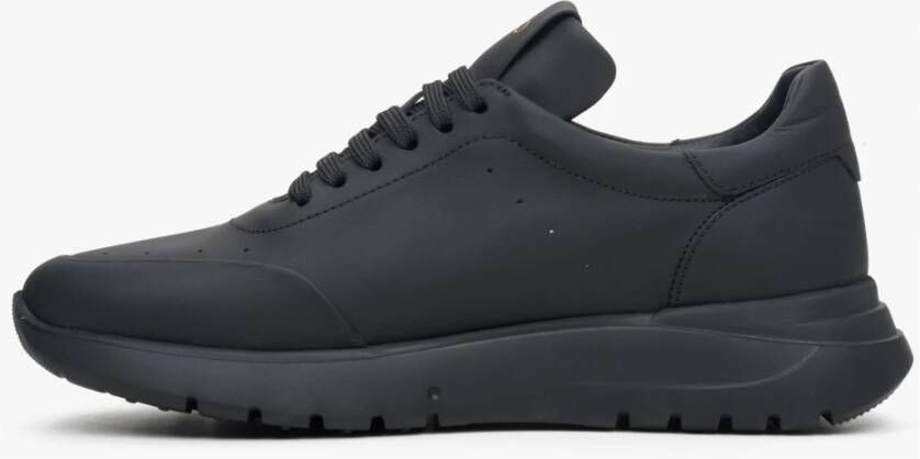 Estro Dames Zwarte Matte Leren Lage Sneakers Er00113797 Black Dames
