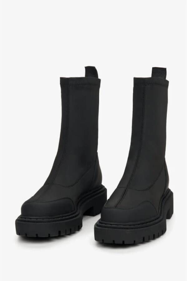Estro Zwarte Slip-on Enkellaarsjes Black Dames