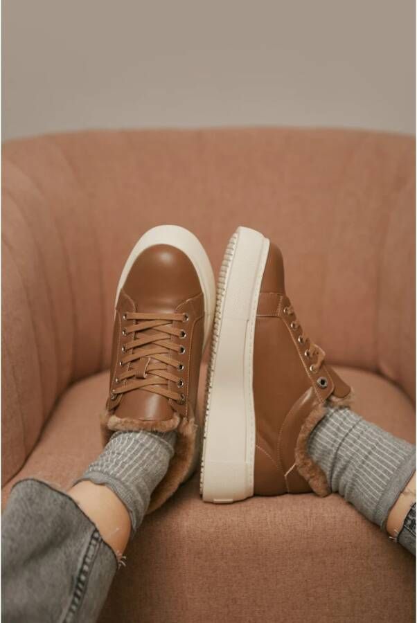 Estro Dames Bruin Leren & Bont Lage Sneakers voor de Winter Er00112116 Brown Dames