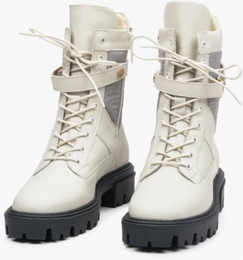 Estro Dames Beige & Grijs Echt Leren Enkellaarzen met Gouden Ornament Er00113502 Multicolor Dames