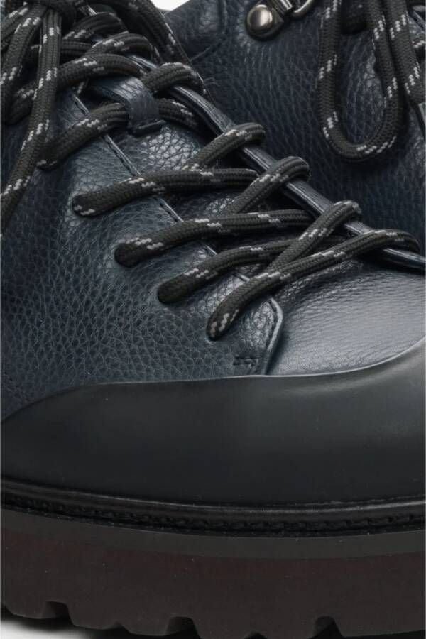Estro Heren Donkerblauwe Leren Brogues met een Flexibele Zool Er00114399 Multicolor Heren