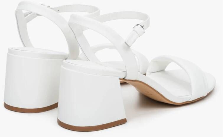 Estro Dames Blokhak Witte Sandalen gemaakt van Echt Leer Er00112424 White Dames