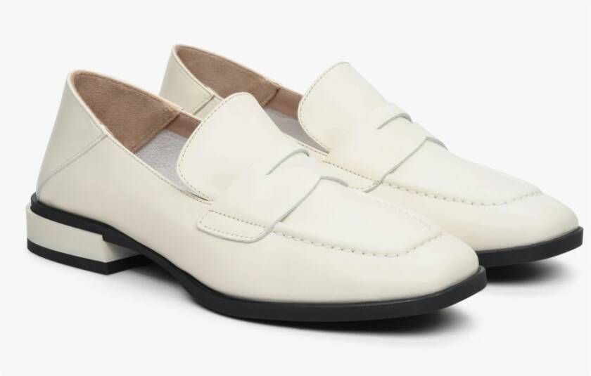 Estro Dames Off-White Leren Loafers met een Lage Hak White Dames