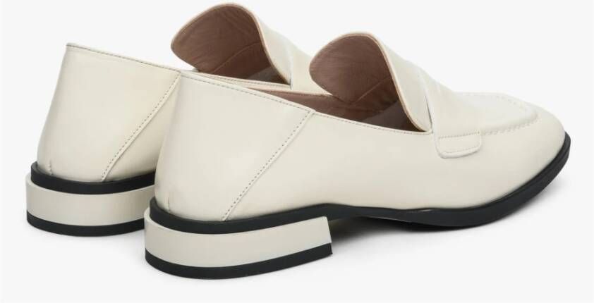 Estro Dames Off-White Leren Loafers met een Lage Hak White Dames