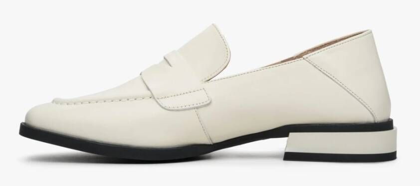 Estro Dames Off-White Leren Loafers met een Lage Hak White Dames