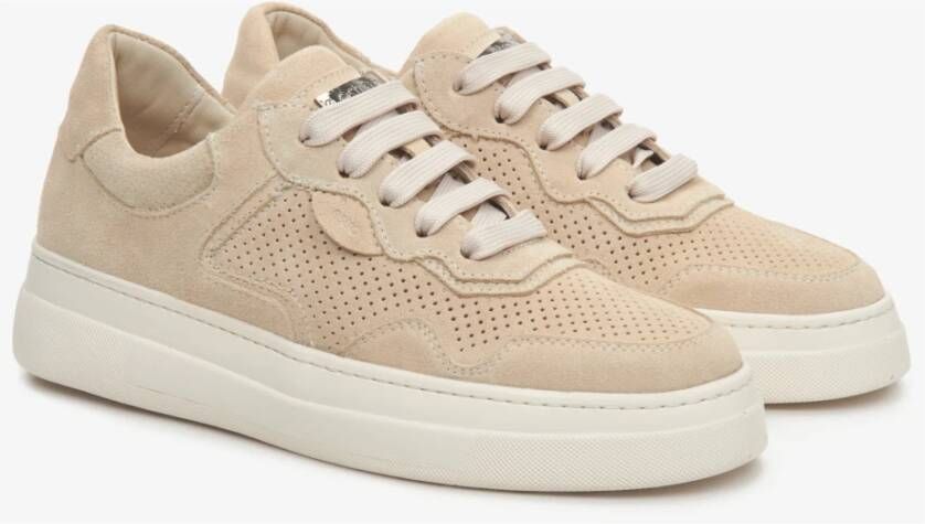 Estro Dames Licht Beige Suède Lage Sneakers Er00112943 Beige Dames