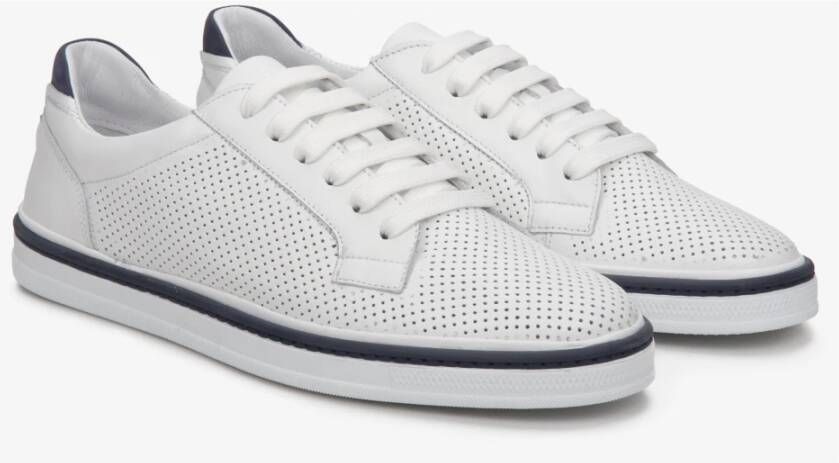 Estro Witte Geperforeerde Heren Leren Sneakers voor de Zomer Er00111305 White Heren