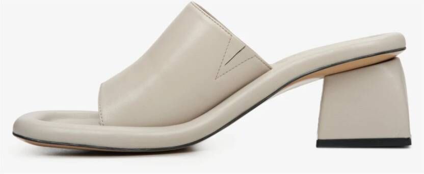 Estro Dames Beige Blokhak Muiltjes Er00112874 Beige Dames