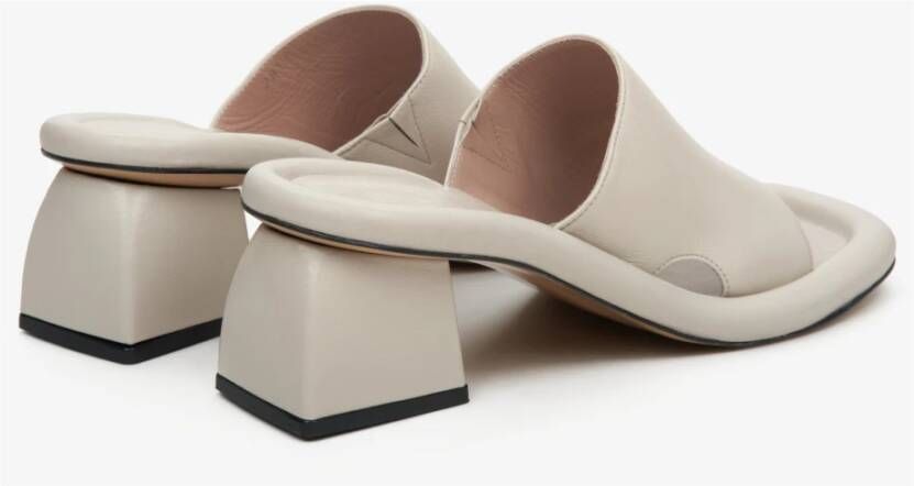 Estro Dames Beige Blokhak Muiltjes Er00112874 Beige Dames