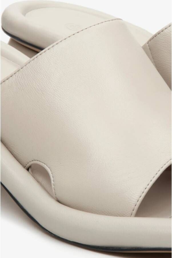 Estro Dames Beige Blokhak Muiltjes Er00112874 Beige Dames