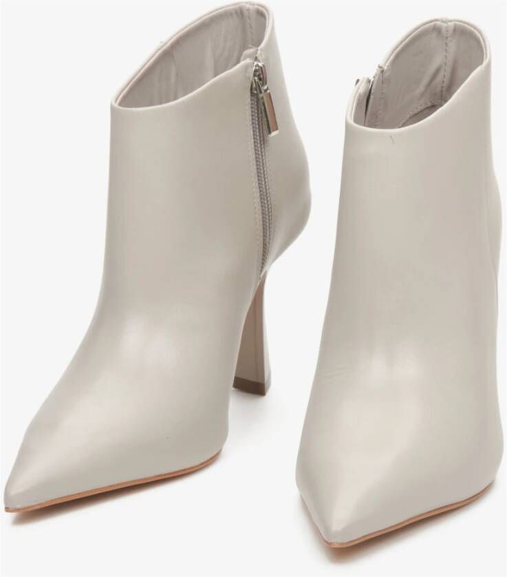 Estro Dames Lichtgrijze Leren Enkellaarzen met Trechterhak Er00113737 Gray Dames