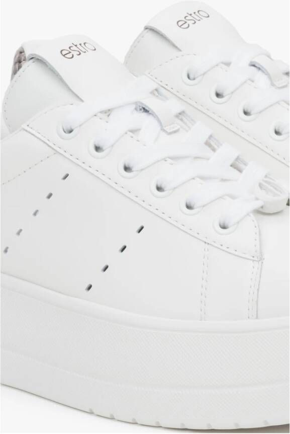 Estro Witte leren lage sneakers voor dames met chunky zool