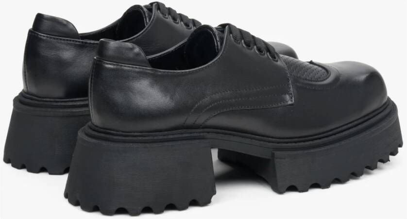 Estro Zwarte leren brogues met dikke zool Black Dames