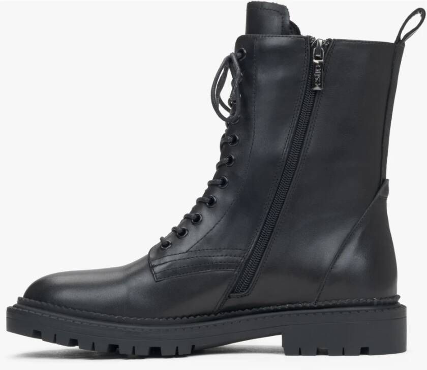 Estro Zwarte leren enkellaarsjes voor dames met decoratieve vetersluiting Black Dames