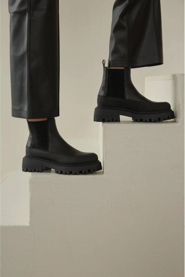 Estro Zwarte Natuurlijk Leren Dames Enkellaarzen Er00111793 Black Dames