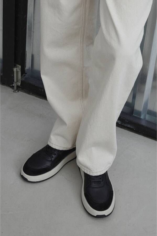 Estro Heren Zwarte Veterschoenen met Lage Top en Flexibele Zool Er00114650 Black Heren