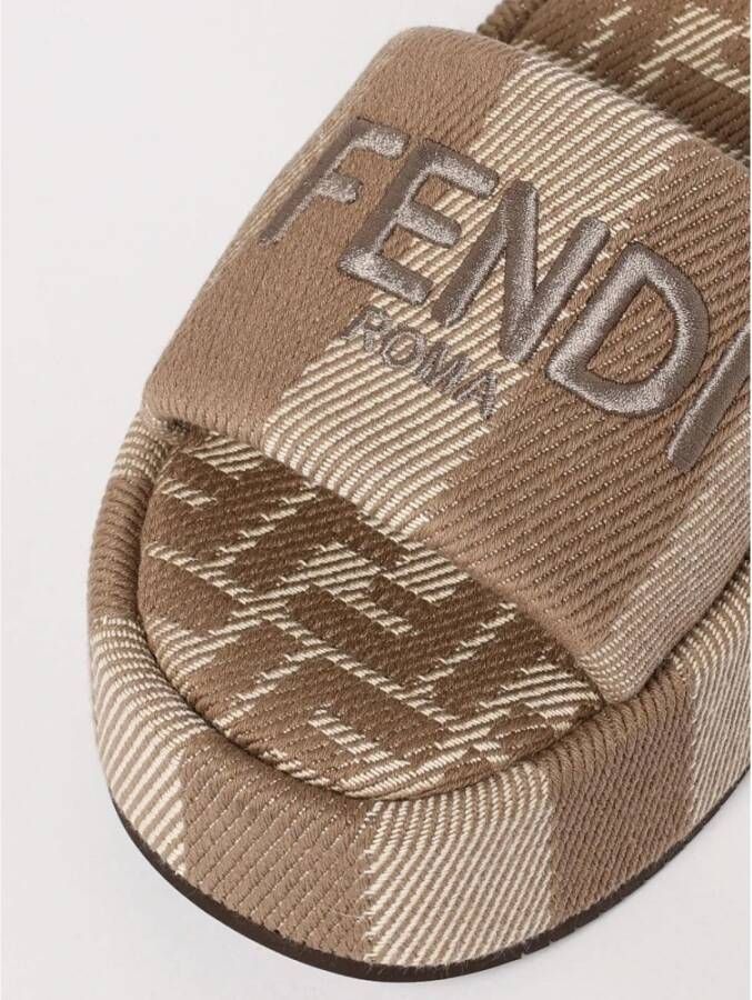 Fendi Gestreepte Plateau Sandalen