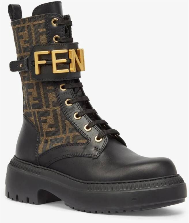 Fendi Platte schoenen voor vrouwen Bruin Dames