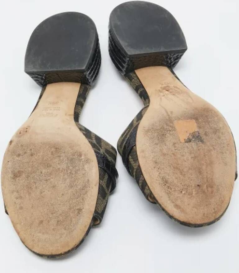 Fendi Vintage Pre-owned Canvas heels Brown Dames