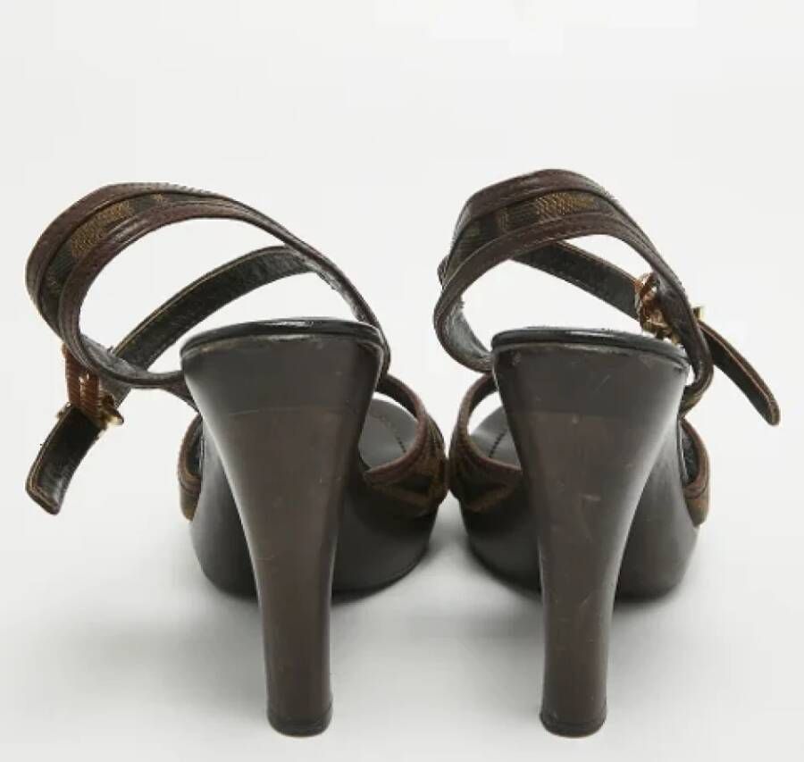 Fendi Vintage Pre-owned Canvas sandals Brown Dames