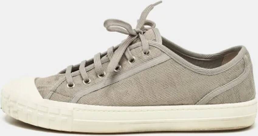 Fendi Vintage Pre-owned Canvas sneakers Gray Dames