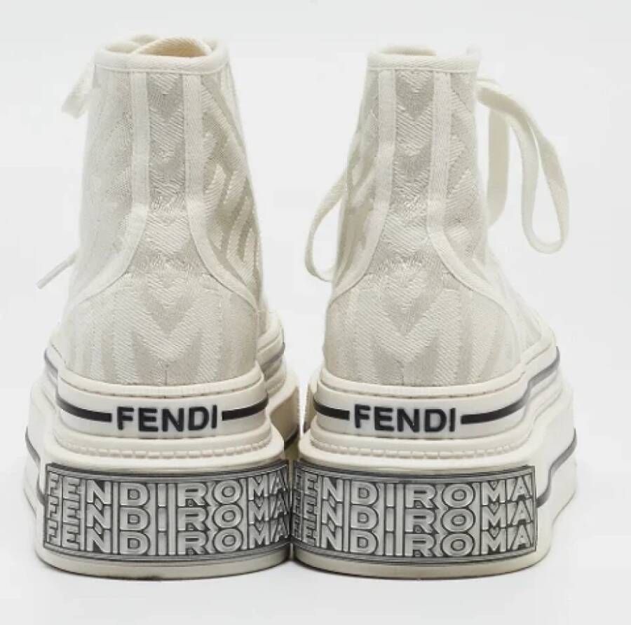 Fendi Vintage Pre-owned Canvas sneakers White Dames