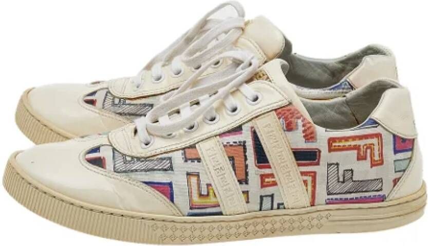 Fendi Vintage Pre-owned Coated canvas sneakers Multicolor Dames