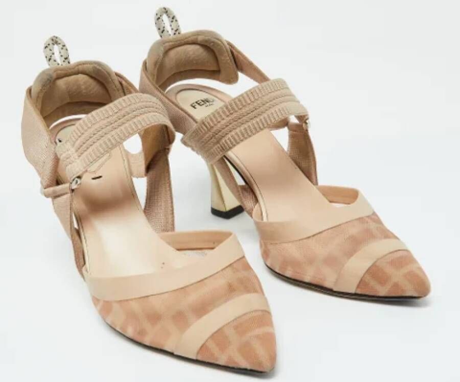 Fendi Vintage Pre-owned Fabric heels Beige Dames