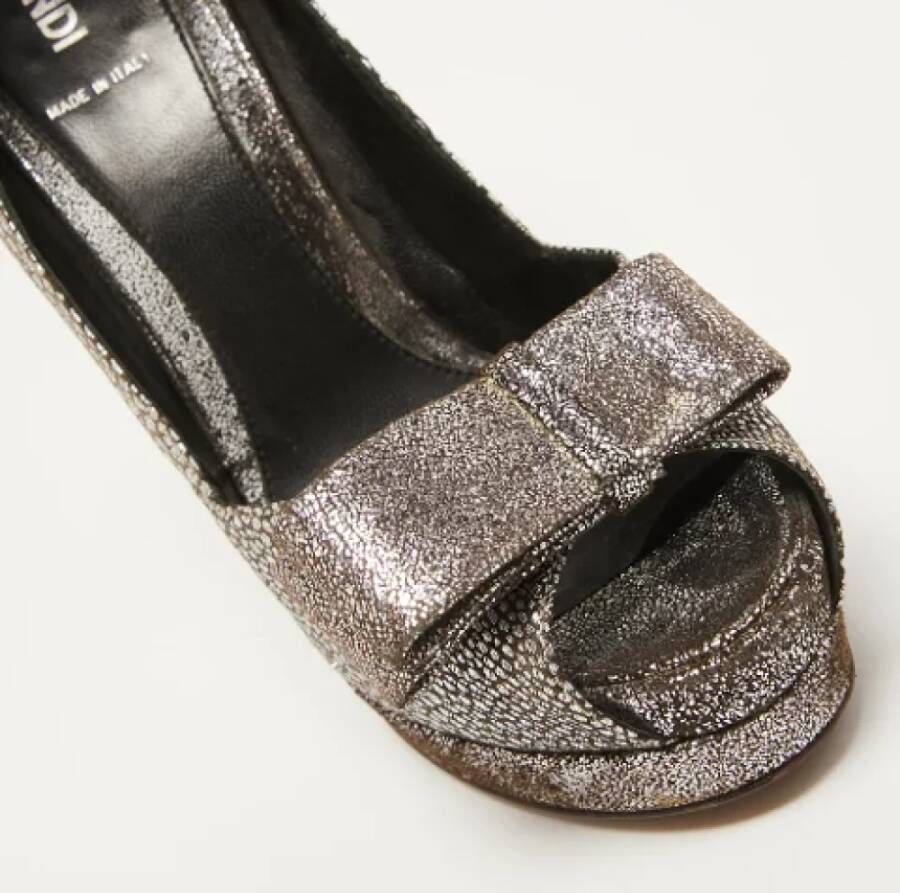 Fendi Vintage Pre-owned Fabric heels Gray Dames