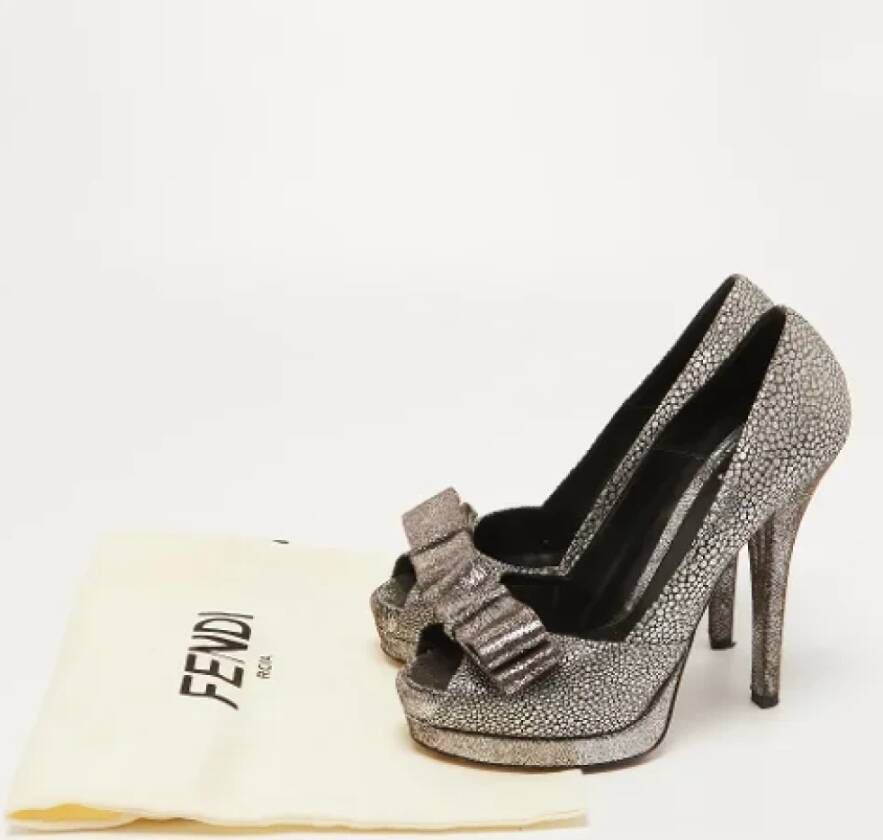 Fendi Vintage Pre-owned Fabric heels Gray Dames