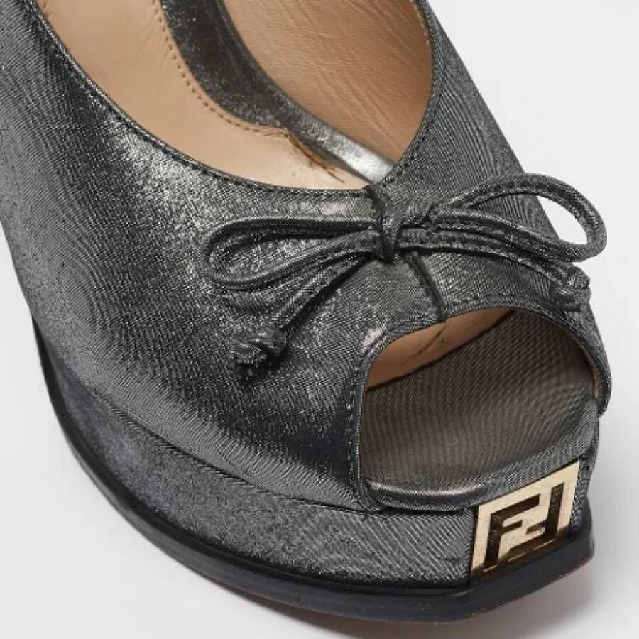 Fendi Vintage Pre-owned Fabric heels Gray Dames