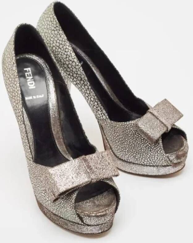 Fendi Vintage Pre-owned Fabric heels Gray Dames