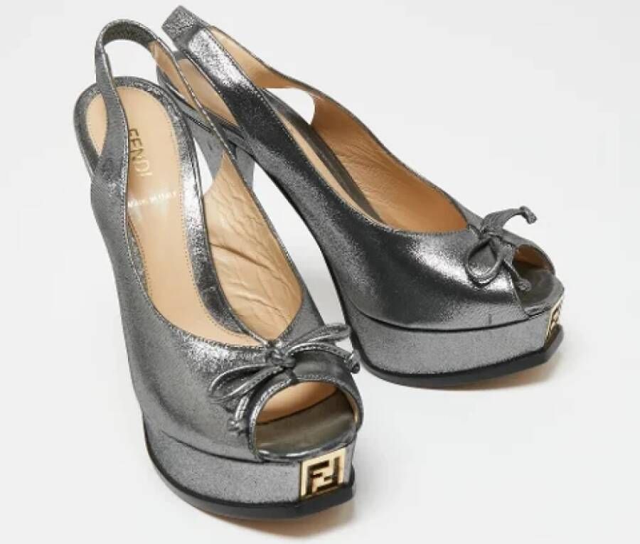Fendi Vintage Pre-owned Fabric sandals Gray Dames