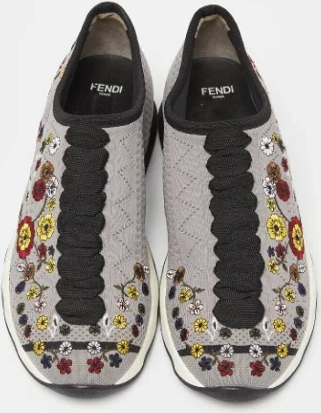Fendi Vintage Pre-owned Fabric sneakers Gray Dames