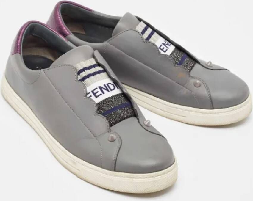 Fendi Vintage Pre-owned Fabric sneakers Gray Dames