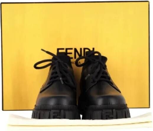 Fendi Vintage Pre-owned Leather flats Black Dames