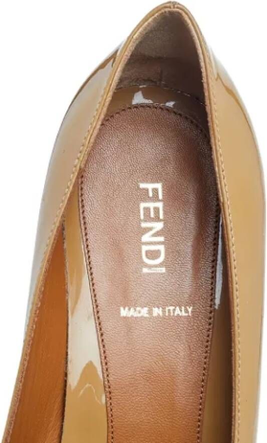 Fendi Vintage Pre-owned Leather heels Beige Dames