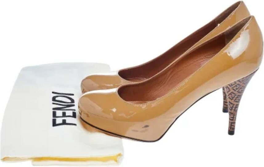 Fendi Vintage Pre-owned Leather heels Beige Dames