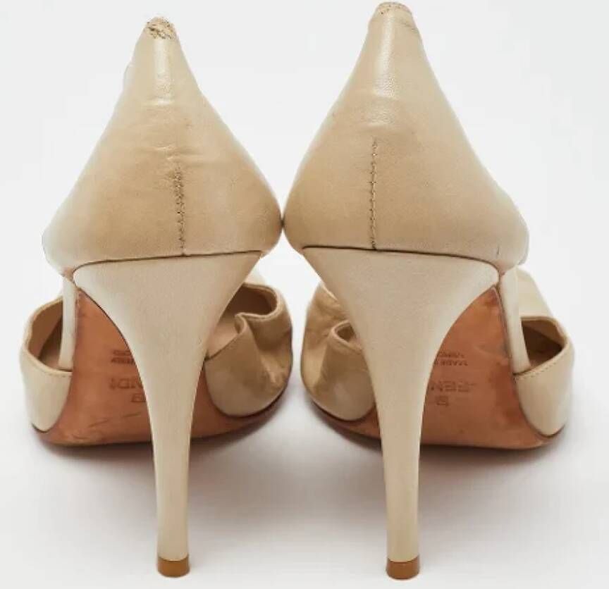 Fendi Vintage Pre-owned Leather heels Beige Dames