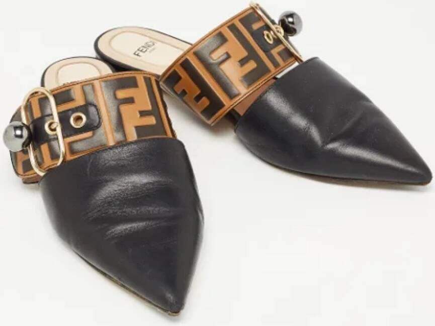 Fendi Vintage Pre-owned Leather mules Black Dames