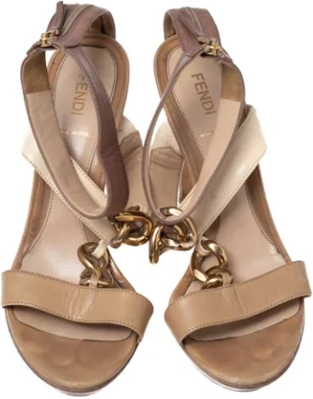 Fendi Vintage Pre-owned Leather sandals Beige Dames