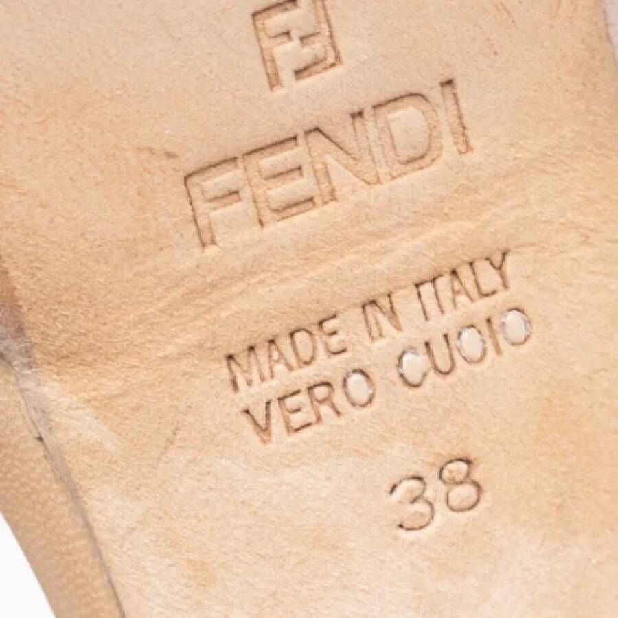 Fendi Vintage Pre-owned Leather sandals Beige Dames