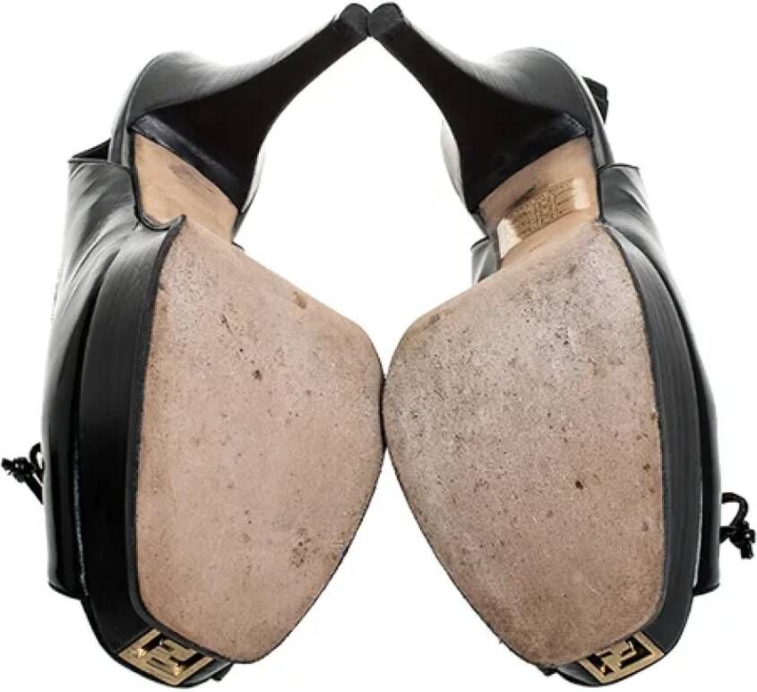 Fendi Vintage Pre-owned Leather sandals Black Dames