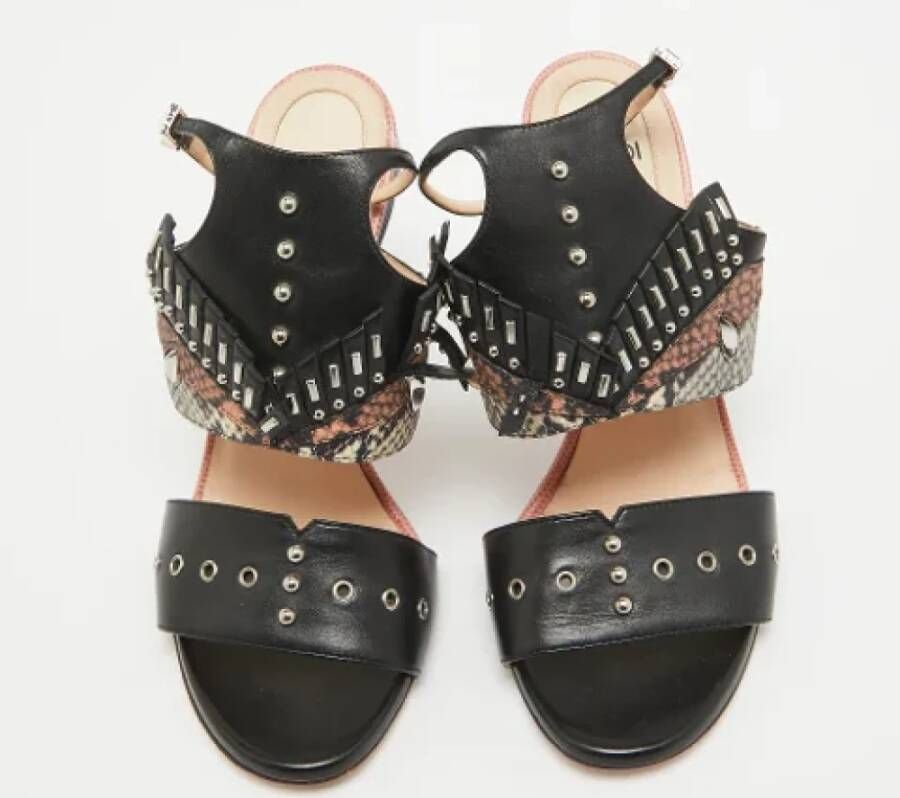 Fendi Vintage Pre-owned Leather sandals Black Dames
