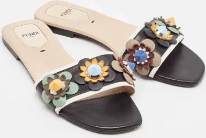 Fendi Vintage Pre-owned Leather sandals Black Dames