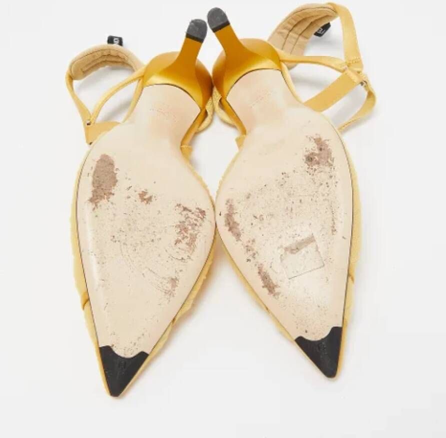Fendi Vintage Pre-owned Mesh heels Yellow Dames